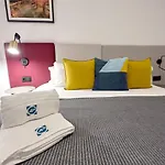 Isa Palacio De Congresos Apartment *