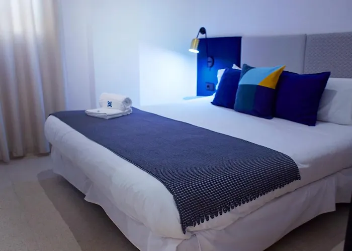 Isa Palacio De Congresos Кадіс